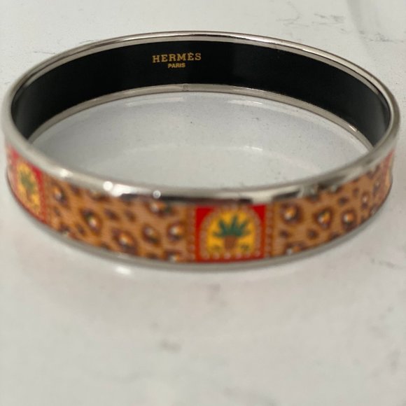 Authentic Hermes Orange Enamel Pineapple Bracelet - Stunning Statement Piece - Picture 3 of 5